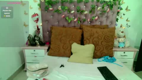 La valerie26 online show from 25, 2, 2025