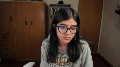 Snapshot of valerie__sky chatting on 17, 1, 2025 Val online show from 17, 1, 2025