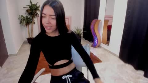 Valerie fox online show from 28, 11, 2025