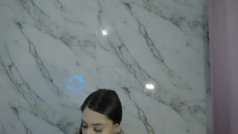 Snapshot of valerie_rouse chatting on 2, 7, 2026 Valerie online show from 2, 7, 2026