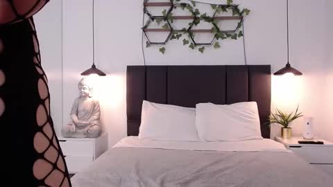 VALERI  online show from 6, 2, 2025