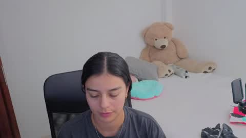 Juli C online show from 2, 4, 2026