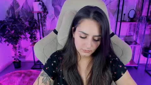 Snapshot of valeriiemills chatting on 27, 9, 2025 Valerie online show from 27, 9, 2025