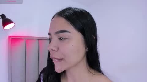 Cris  online show from 9, 11, 2025