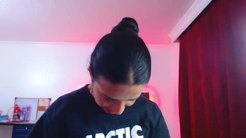 Snapshot of valery_meer_ chatting on 17, 10, 2025 Valeria online show from 17, 10, 2025