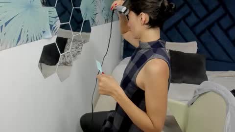 VALERY MORE online show from 3, 10, 2025