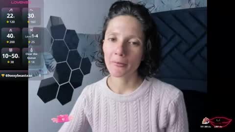 Snapshot of valery_more__ chatting on 18, 1, 2026 VALERY MORE online show from 18, 1, 2026