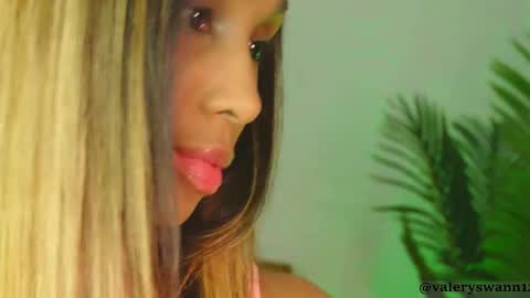 Valery swan1 online show from 21, 12, 2025