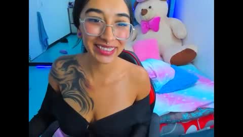 Snapshot of valery_taylor_1 chatting on 17, 4, 2026 valery online show from 17, 4, 2026