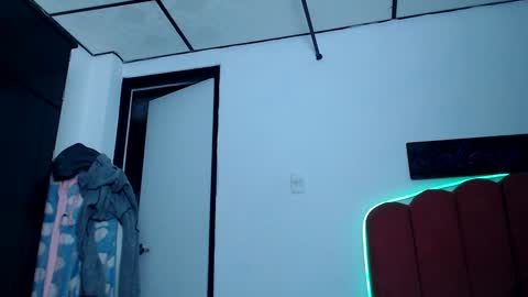 B V Naughty online show from 7, 12, 2024