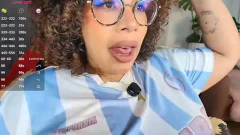 Snapshot of valeryharriz chatting on 12, 7, 2026 valeryharriz online show from 12, 7, 2026
