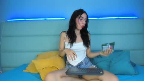Snapshot of valeryjackzon chatting on 30, 11, 2025 Valery Jackzon online show from 30, 11, 2025