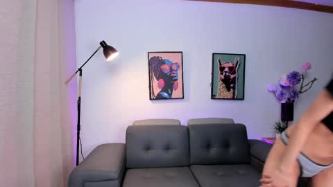 Valery Rivas online show from 17, 4, 2026