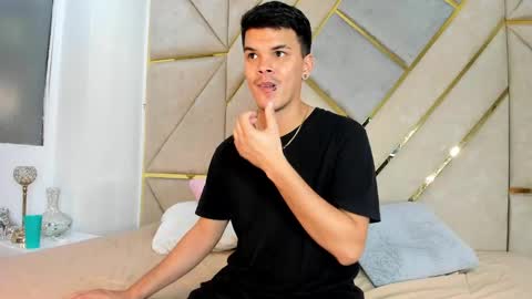 Snapshot of valerystonne_ chatting on 1, 3, 2025 Valery Stonne online show from 1, 3, 2025