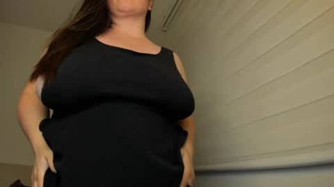 My name is Valery... Nice to meet you  thumb up me please its important online show from 28, 2, 2025