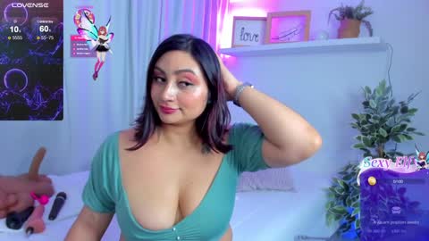 Snapshot of valerywalker7 chatting on 12, 1, 2025 Valery Walker online show from 12, 1, 2025