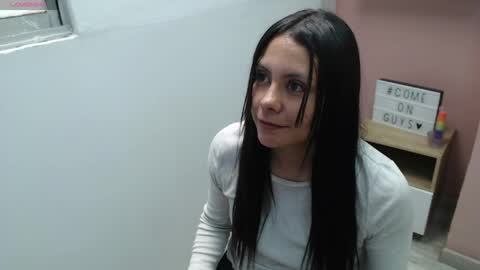 Snapshot of valevicious chatting on 29, 4, 2026 valevicious online show from 29, 4, 2026