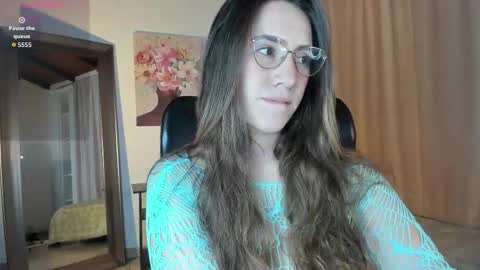 Snapshot of valey_x chatting on 9, 10, 2025 valey_x online show from 9, 10, 2025
