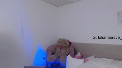 VALIENTE  online show from 2, 3, 2025