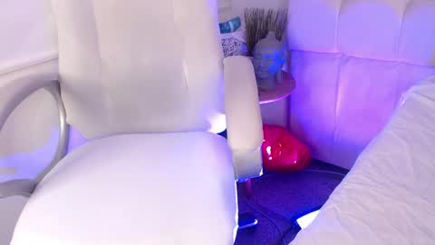 Snapshot of valkiria_sex_ chatting on 8, 4, 2026 valkiria_sex_ online show from 8, 4, 2026