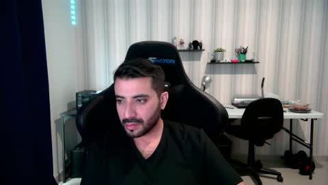 Roberto Carlos online show from 18, 10, 2025