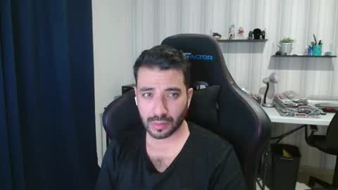 Roberto Carlos online show from 16, 11, 2025