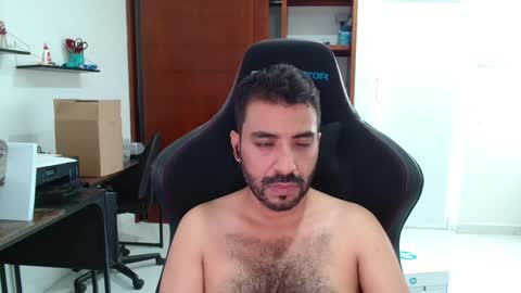 Snapshot of vallartamexi chatting on 24, 5, 2026 Roberto Carlos online show from 24, 5, 2026