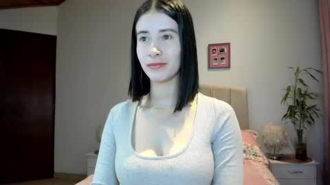 Macarena online show from 11, 10, 2025