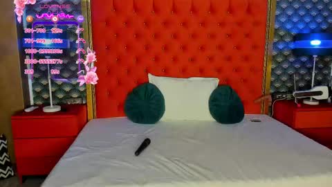 Snapshot of valleriejonnes chatting on 26, 2, 2025 Valerie Val V online show from 26, 2, 2025