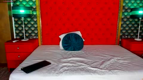 Snapshot of valleriejonnes chatting on 5, 10, 2025 Valerie Val V online show from 5, 10, 2025