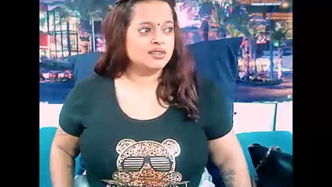 Snapshot of valleyval chatting on 4, 1, 2025 indianvalvet priya is back online show from 4, 1, 2025