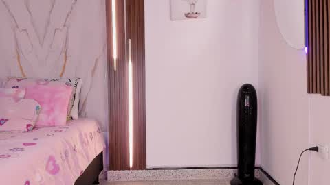 Vallolet Peach  online show from 20, 2, 2026