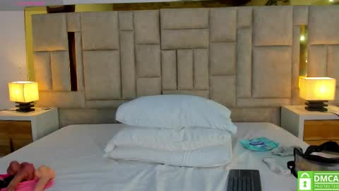 valtira nova online show from 25, 3, 2026