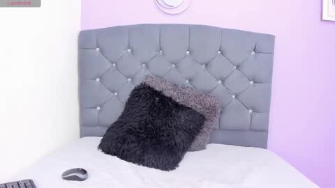 Snapshot of valu_0 chatting on 4, 2, 2025 valu online show from 4, 2, 2025