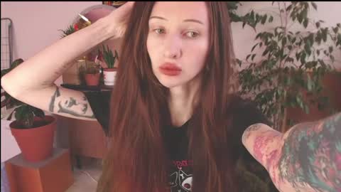 Mollyy Valentine online show from 13, 4, 2026