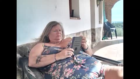 vampwoman online show from 14, 2, 2025