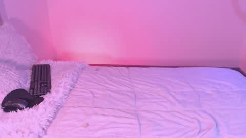 Cinnamon  online show from 8, 1, 2025