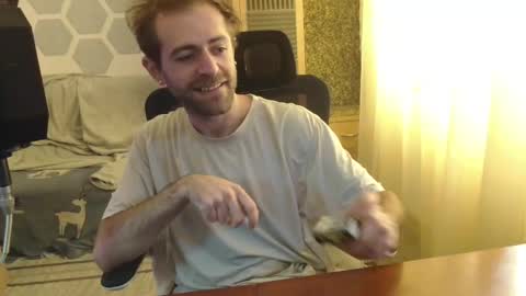 Emy online show from 7, 11, 2025