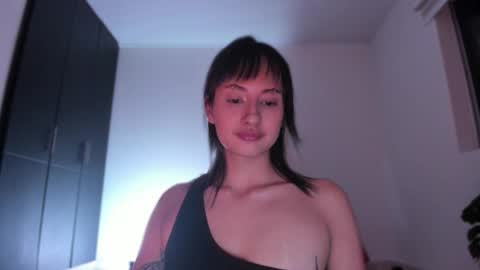 Snapshot of vandalovee chatting on 21, 3, 2026 Babi Alu online show from 21, 3, 2026