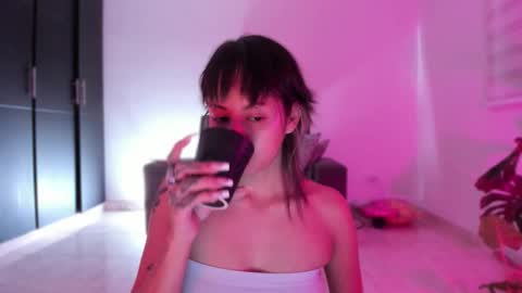 Snapshot of vandalovee chatting on 23, 3, 2026 Babi Alu online show from 23, 3, 2026