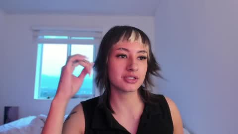 Snapshot of vandalovee chatting on 6, 4, 2026 Babi Alu online show from 6, 4, 2026