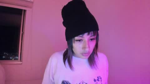 Snapshot of vandalovee chatting on 13, 5, 2026 Babi Alu online show from 13, 5, 2026