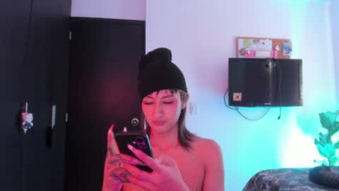 Snapshot of vandalovee chatting on 17, 5, 2026 Babi Alu online show from 17, 5, 2026