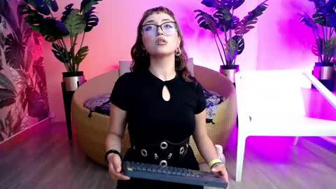 Snapshot of vane_dann chatting on 17, 2, 2026 Vane online show from 17, 2, 2026