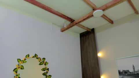 Snapshot of vanesa_castillo chatting on 7, 11, 2025 vanessa online show from 7, 11, 2025