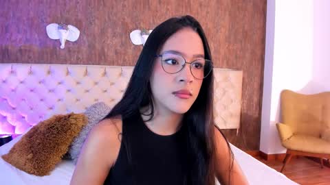 Snapshot of vanesapriest chatting on 4, 11, 2025 Vanesa Priest online show from 4, 11, 2025