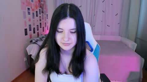 Snapshot of vanessa_brills chatting on 2, 3, 2025 Vanessa online show from 2, 3, 2025