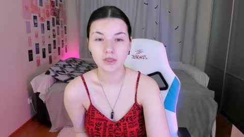 Snapshot of vanessa_brills chatting on 10, 3, 2025 Vanessa online show from 10, 3, 2025