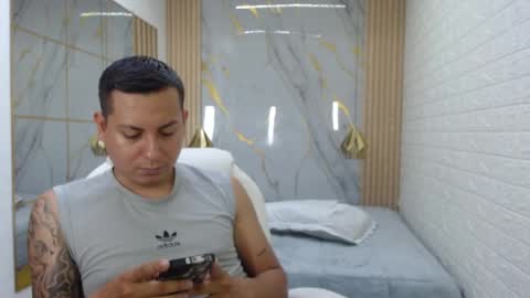 Snapshot of vanessa_f chatting on 4, 7, 2026 vanessa online show from 4, 7, 2026