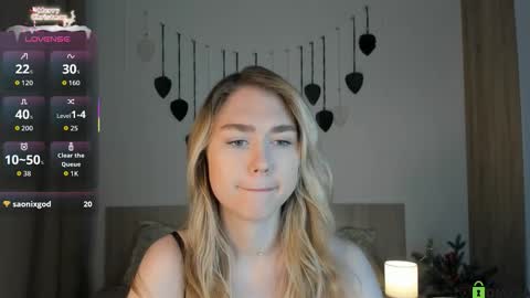 Snapshot of vanessa_maes chatting on 17, 12, 2025 Vanessa Maes online show from 17, 12, 2025